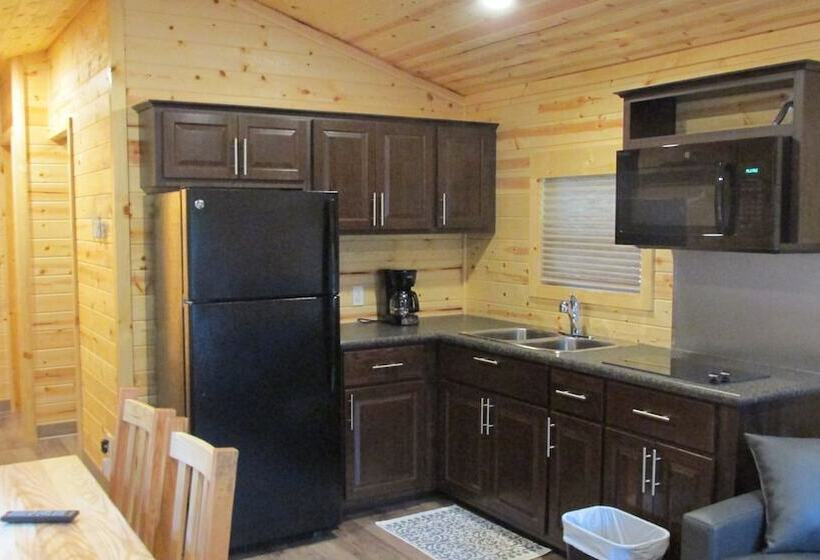 Deer Lake Rv Resort & Campground