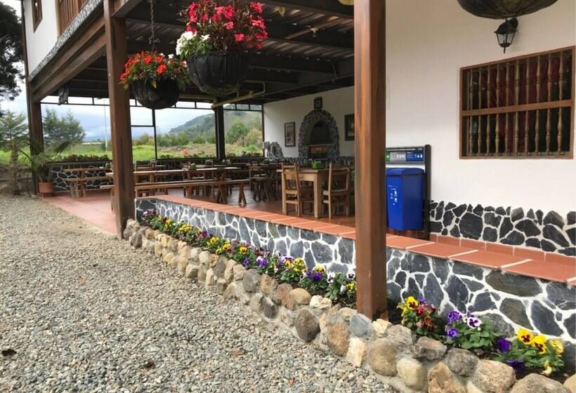 Finca Hotel Las Araucarias