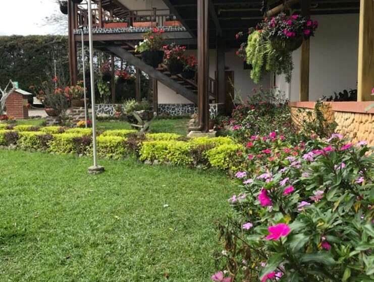 Finca Hotel Las Araucarias