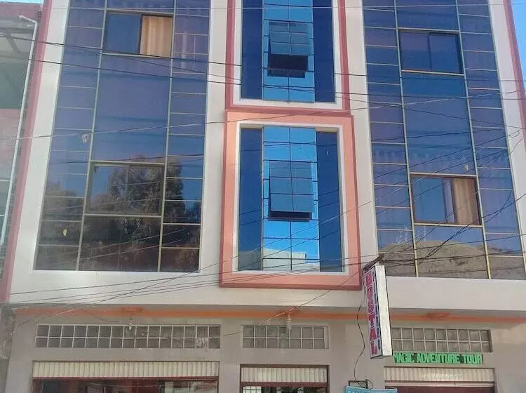Hostal Pizarro