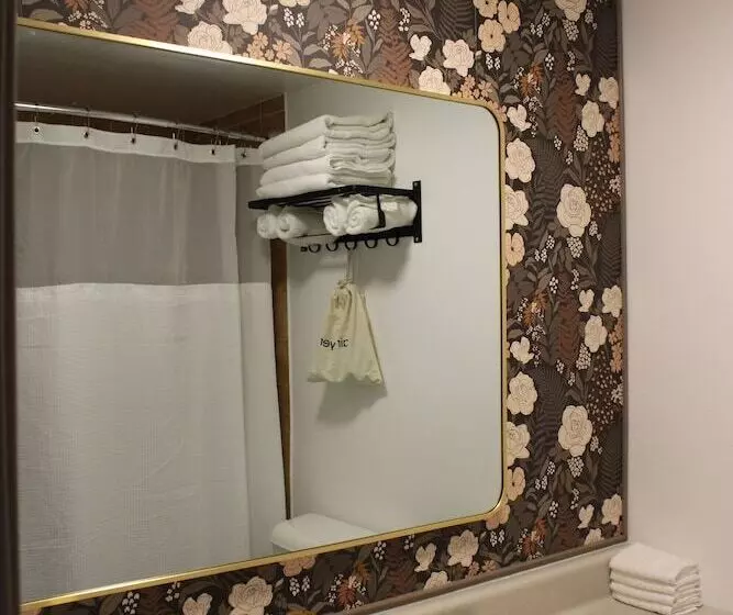 簡易ホテル The Brooks