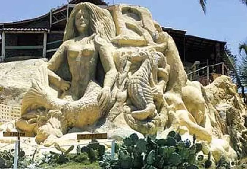 Hotelli Canoa Guest House