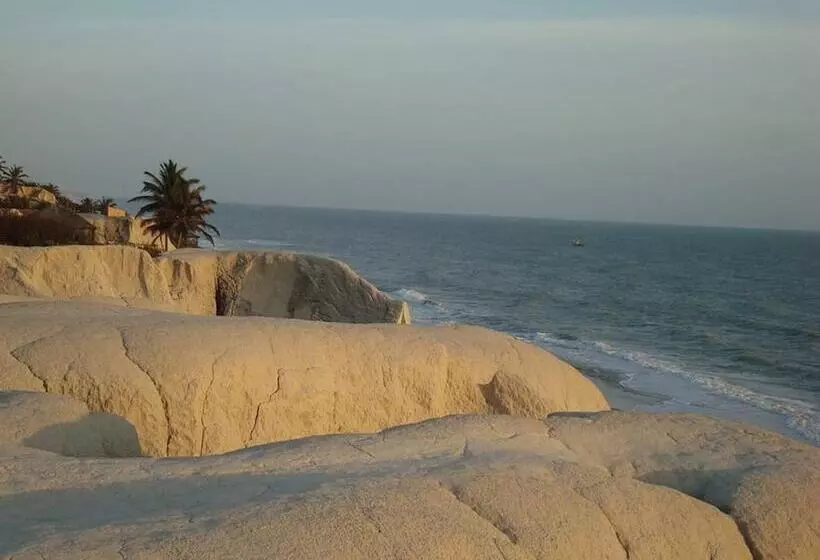 Hotelli Canoa Guest House