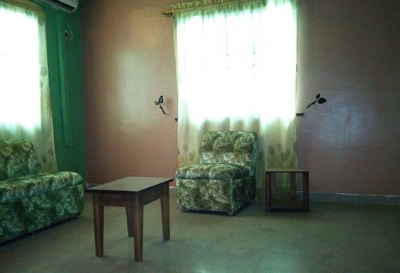 هتل Dekelch Limited