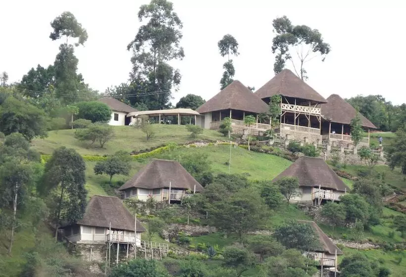 هتل Enganzi Game Lodge