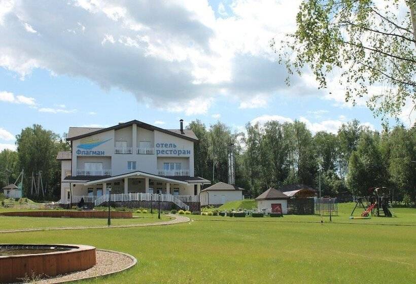 فندق Flagman