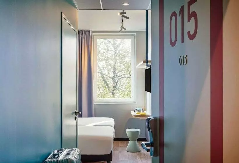 Hotelli Ibis Budget Lunel Porte De Camargue