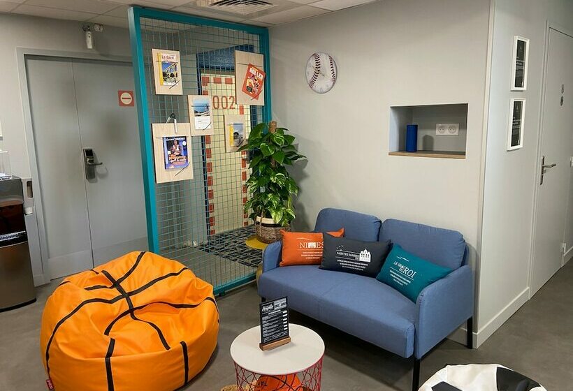 호텔 Ibis Budget Lunel Porte De Camargue