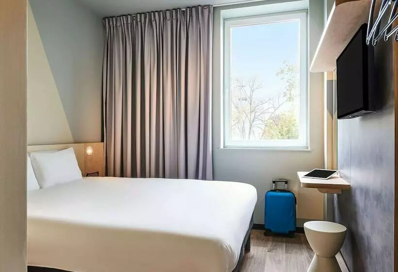 Hotelli Ibis Budget Lunel Porte De Camargue