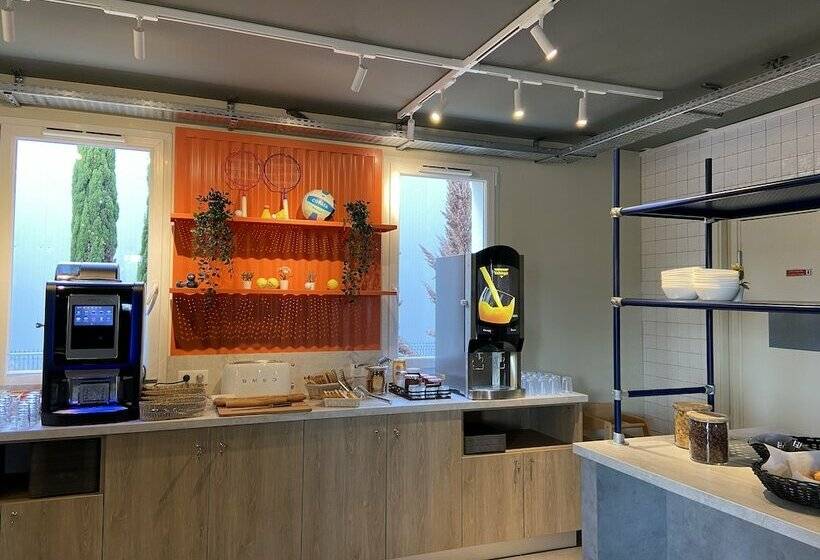 호텔 Ibis Budget Lunel Porte De Camargue