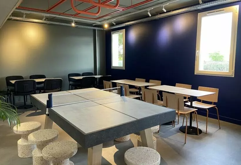 Hotelli Ibis Budget Lunel Porte De Camargue