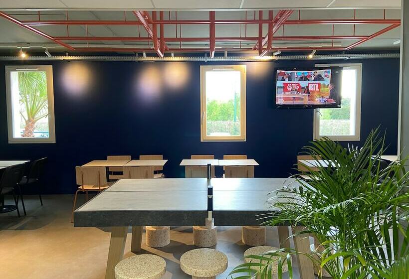 호텔 Ibis Budget Lunel Porte De Camargue