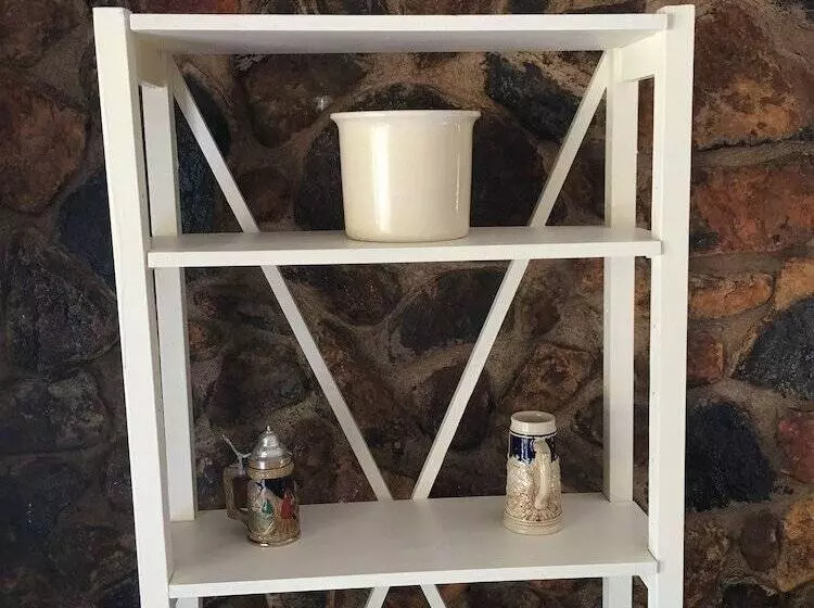 هتل Kentrout 1972