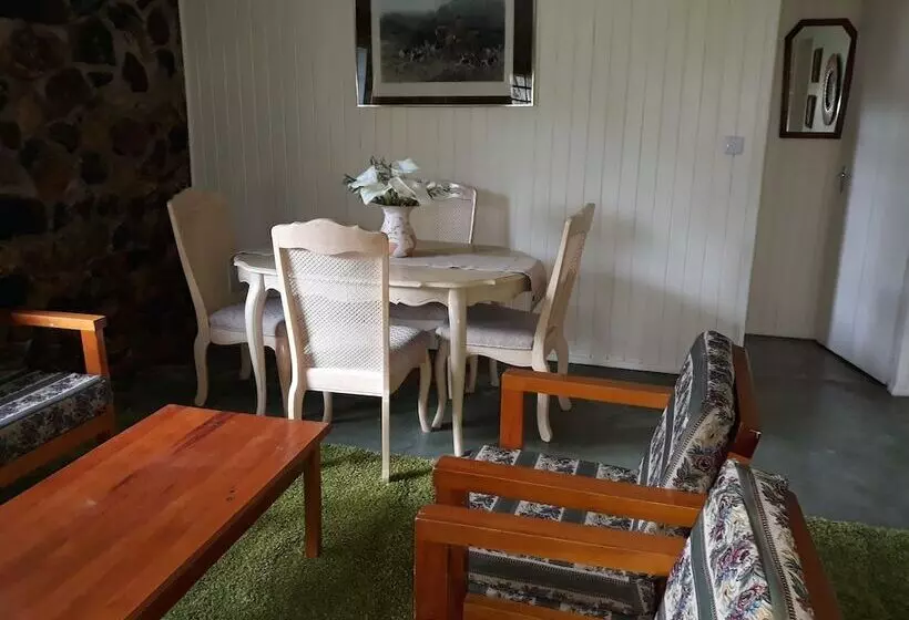 هتل Kentrout 1972