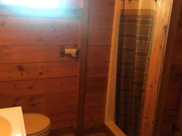 Hotelli Lago Linda Hideaway Camp