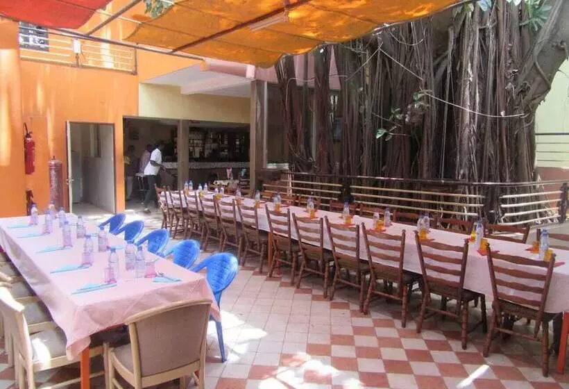 هتل Restaurant Rex