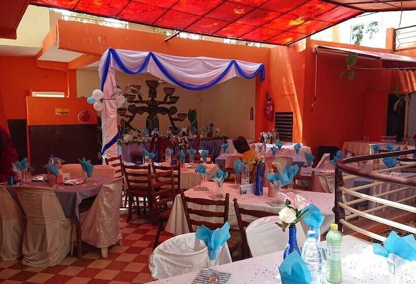 هتل Restaurant Rex