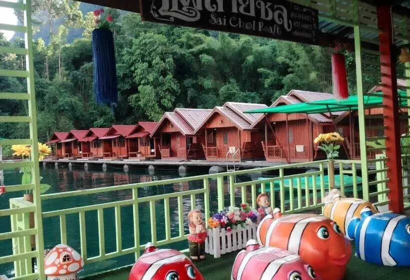 Hotelli Saichol Floating Resort