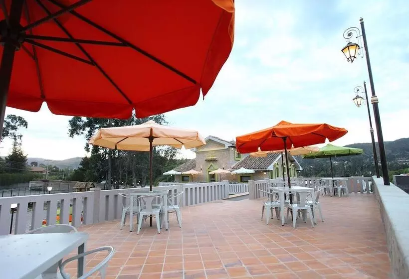 Hotelli Villa Ana María Cuenca