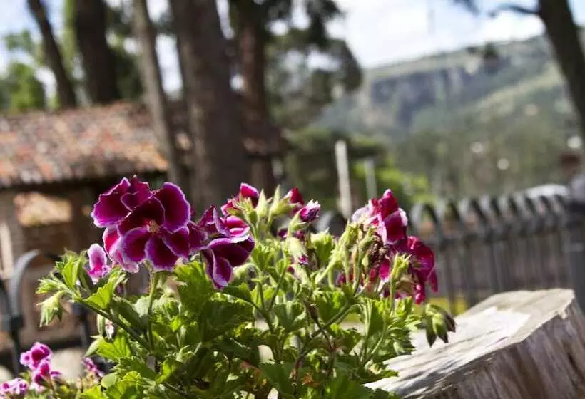 Hotelli Villa Ana María Cuenca