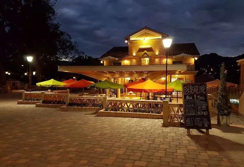 Hotelli Villa Ana María Cuenca