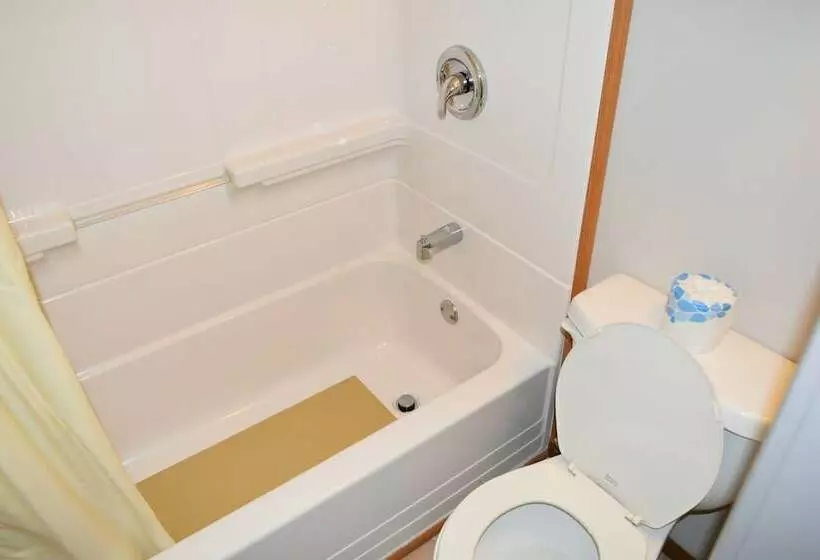 Motelli Countryside Inn