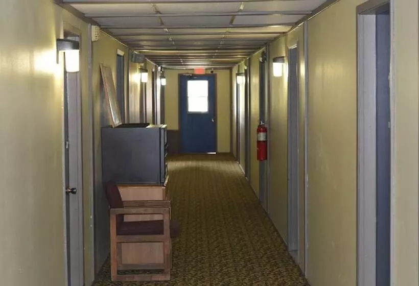 Motelli Countryside Inn