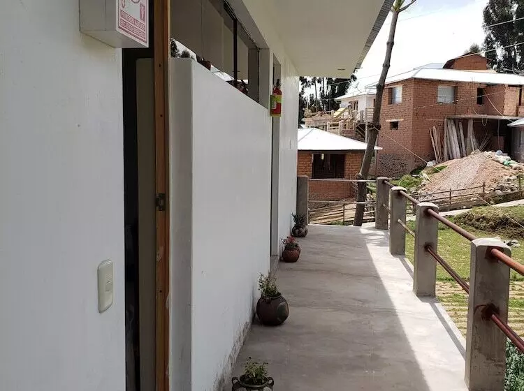 پانسیون Jamuy Amantani Lodge De All Trip