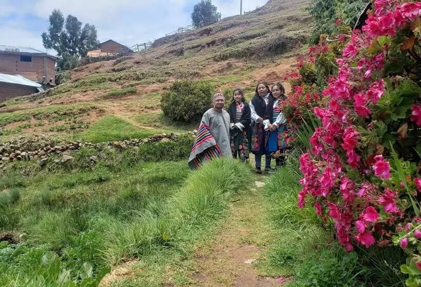 پانسیون Jamuy Amantani Lodge De All Trip