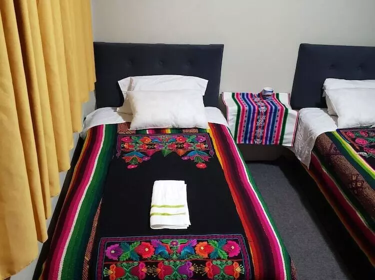 پانسیون Jamuy Amantani Lodge De All Trip