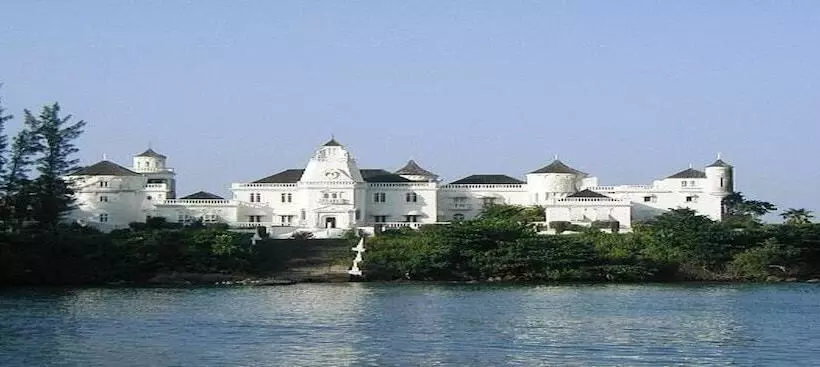 پانسیون Villa Rasta