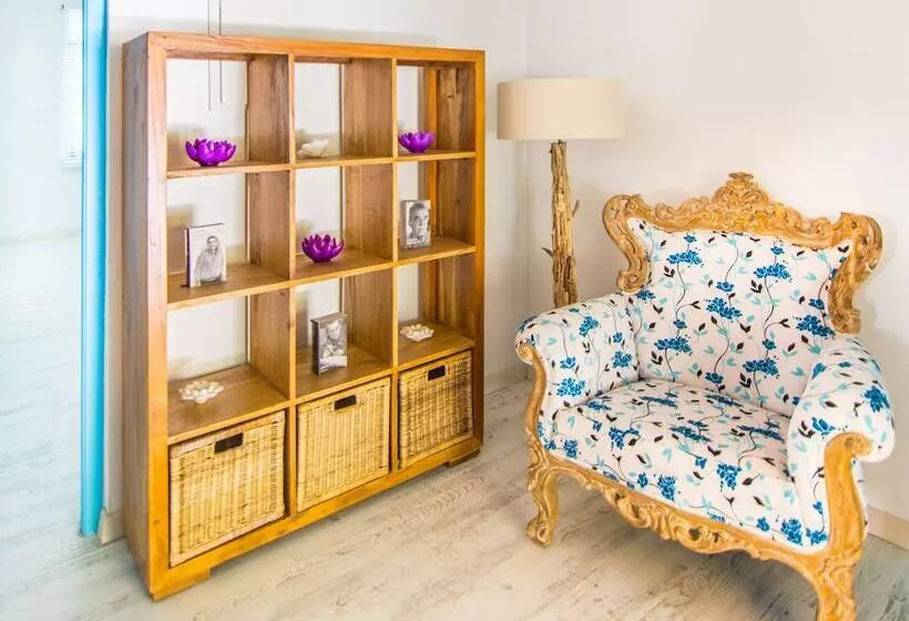 پانسیون Villa Rosa Maldives