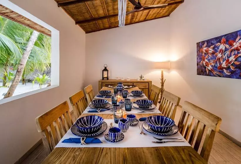 پانسیون Villa Rosa Maldives