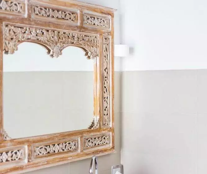 پانسیون Villa Rosa Maldives