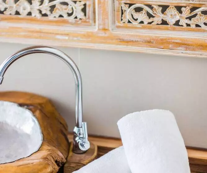 پانسیون Villa Rosa Maldives