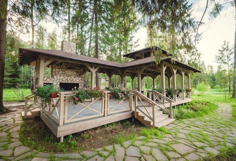 Курорт Eco Hotel Izumrudniy Les