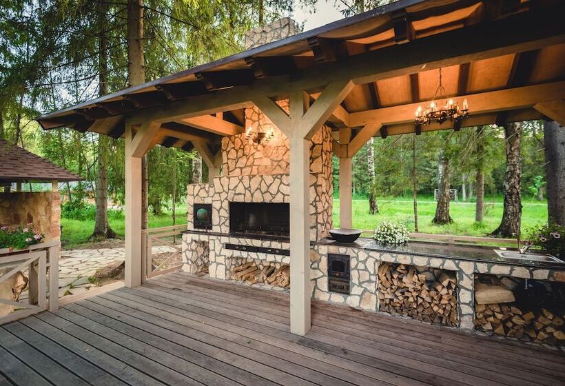 Курорт Eco Hotel Izumrudniy Les