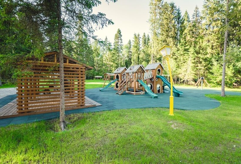 Курорт Eco Hotel Izumrudniy Les