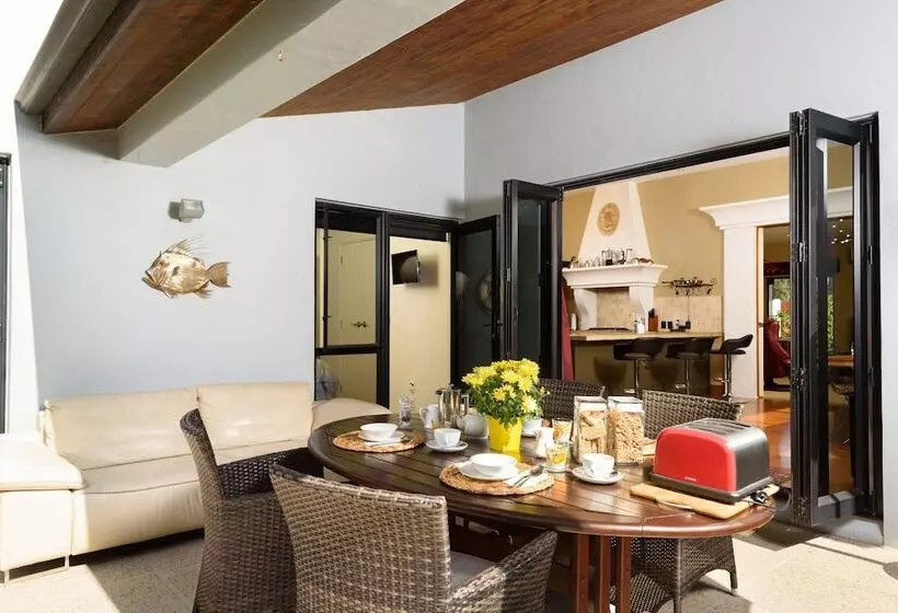 Tuscan Retreat Bed & Breakfast  Adults Only