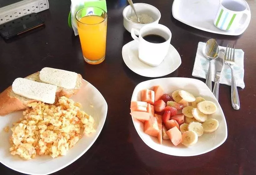 Retkeilymaja Ayawaska Hostal