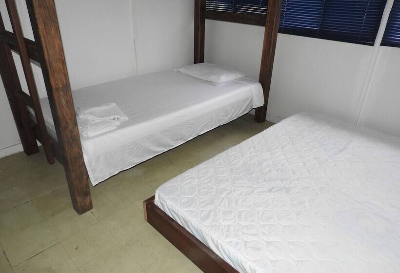 Hostel Ayawaska Hostal