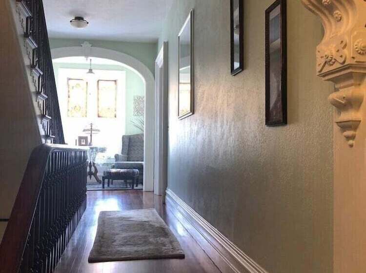 Back Inn Time Bed & Breakfast