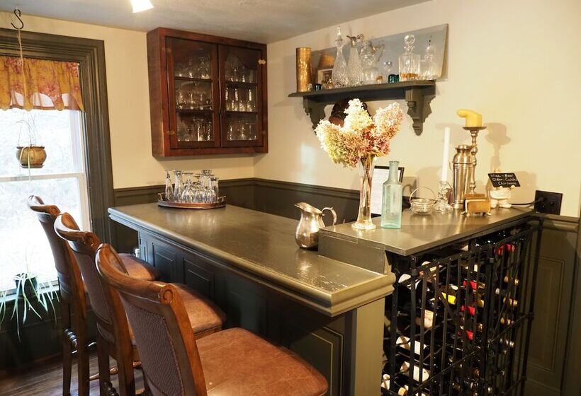 Back Inn Time Bed & Breakfast