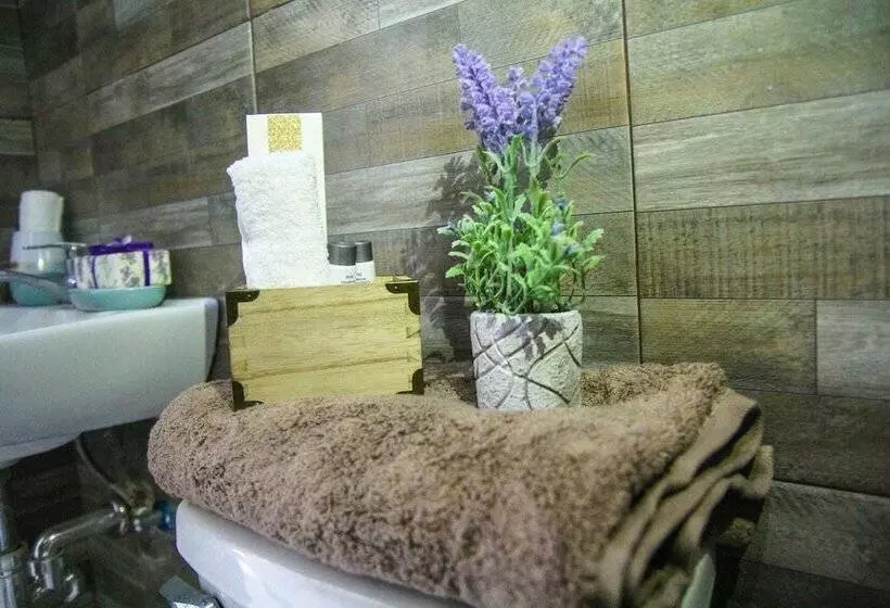 Aamiaismajoitus (B&B) V And G Suites Limay