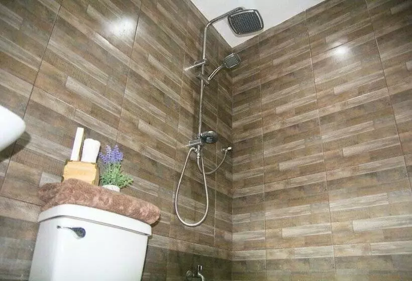 Aamiaismajoitus (B&B) V And G Suites Limay