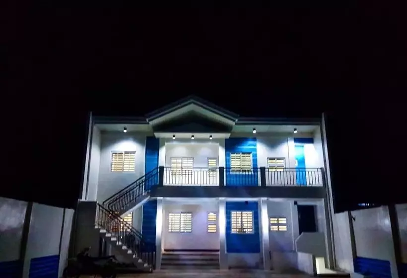 Aamiaismajoitus (B&B) V And G Suites Limay