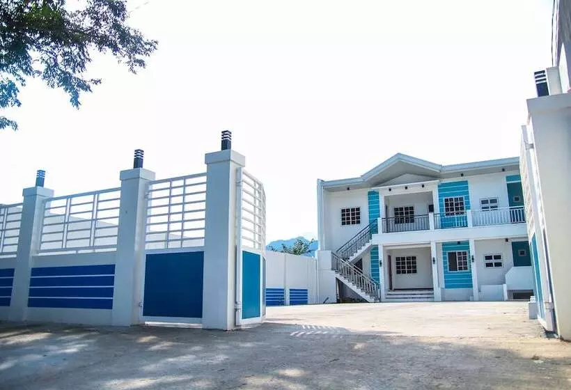 Aamiaismajoitus (B&B) V And G Suites Limay