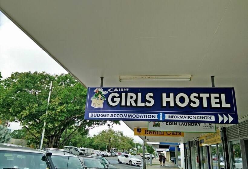 Cairns Girls Hostel