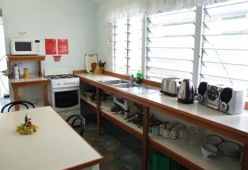 Cairns Girls Hostel