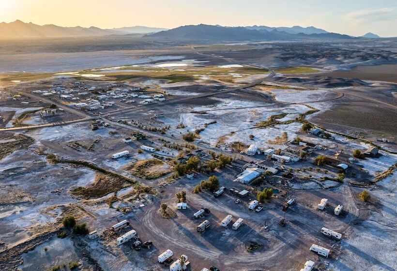 Delight S Hot Springs Resort